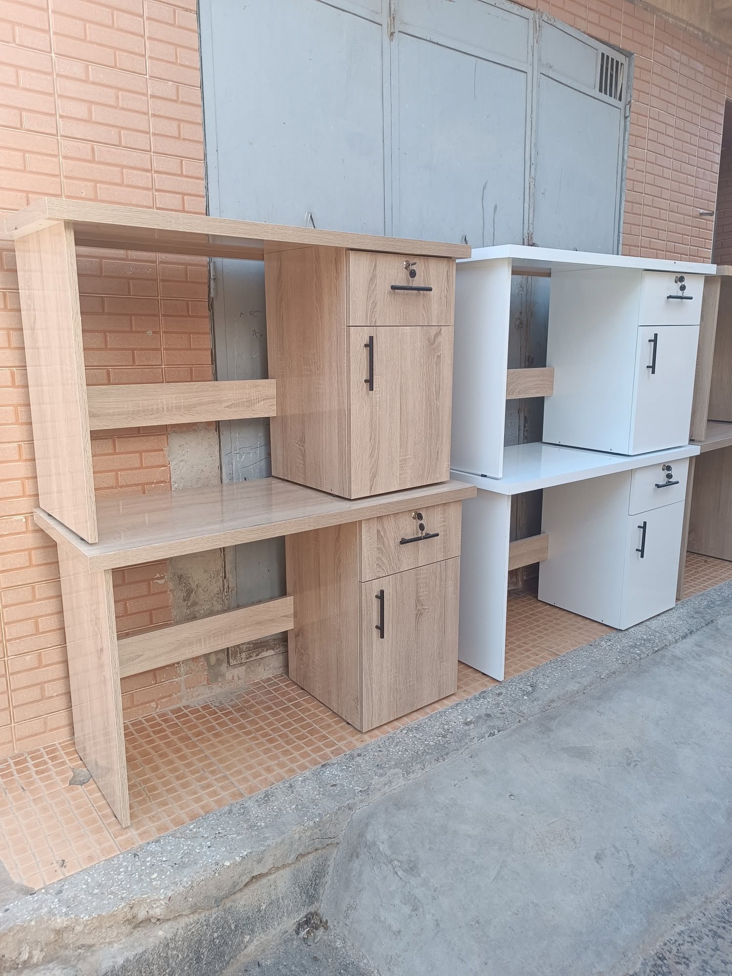 Bureau Simple MDF 120x50x75cm avec Tiroir et Porte à Clé (Blanc, Beige) | مكتب بسيط